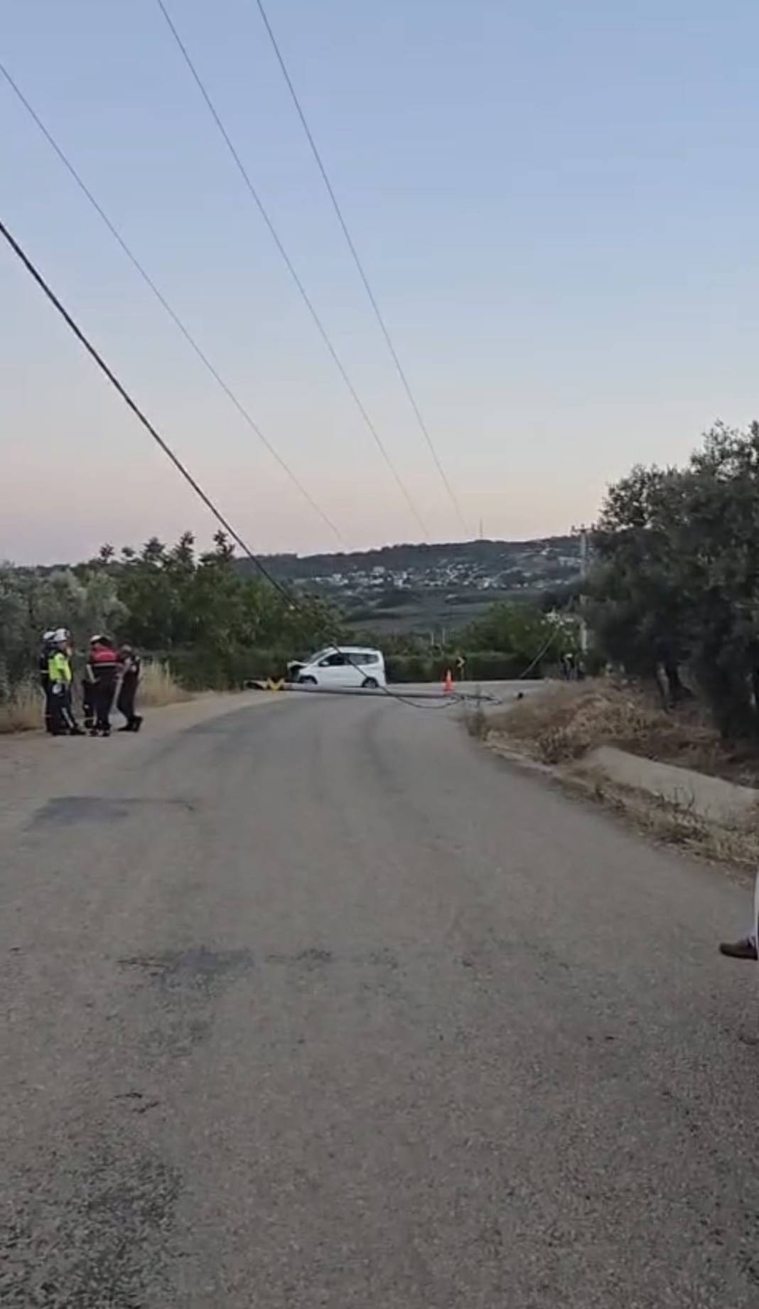 Trajik olay! Kaza sonrası yardıma koşarken akıma kapılarak öldü 8